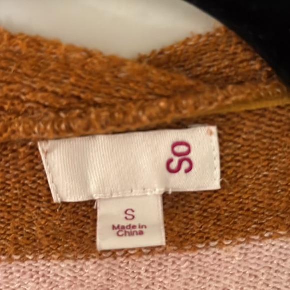 Women’s Striped Cardigan - Picture 5 of 5